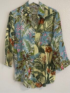 Faith Tropical Floral Button-Up Shirt in Blue & Green, Medium